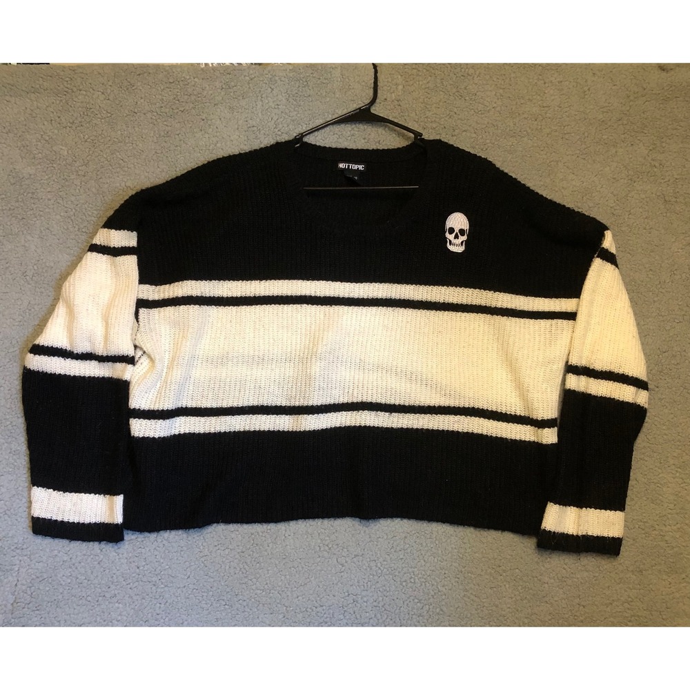 Hot Topic Skull‎ Patch Striped Oversized Knit Sweater Black White Goth Punk Sz 2